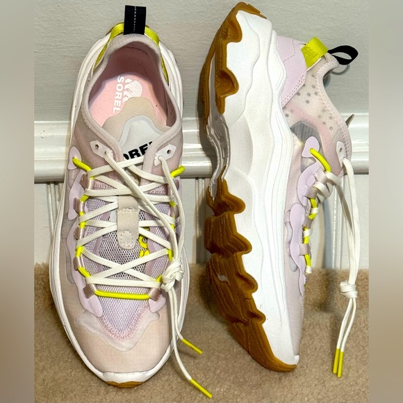 SOREL Sneakers 8.5 - Picture 13 of 13